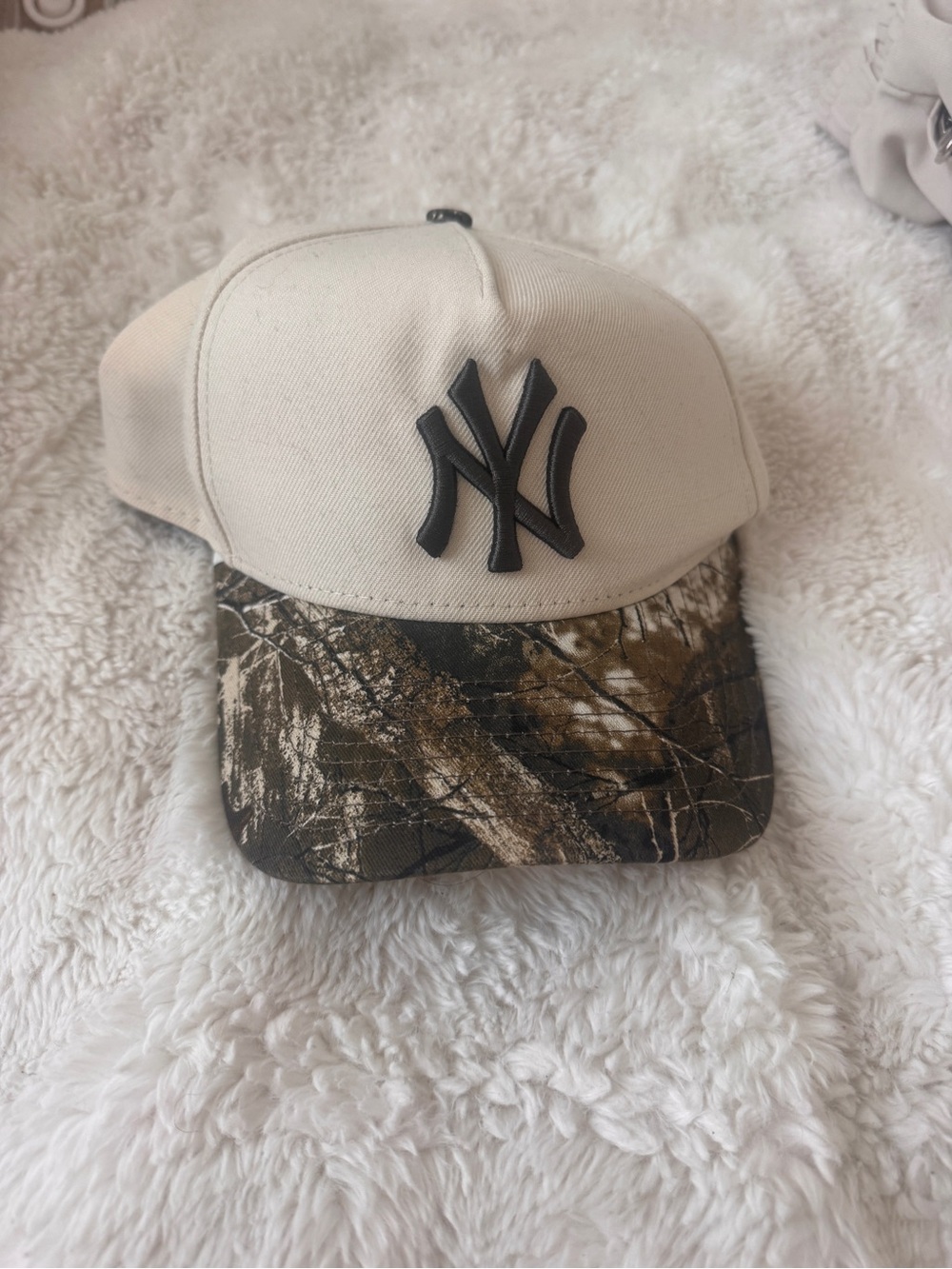 Aritizia New Era New York Yankees 940 A-Frame Hat